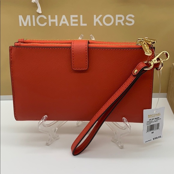 MICHAEL KORS JET SET TRAVEL LG DOUBLE ZIP WRISTLET - Picture 9 of 16